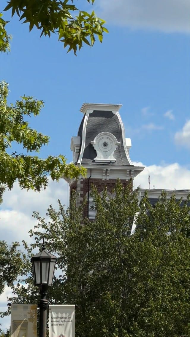 Post 4 by Fulbright College of Arts & Sciences - University of Arkansas on Instagram (video)