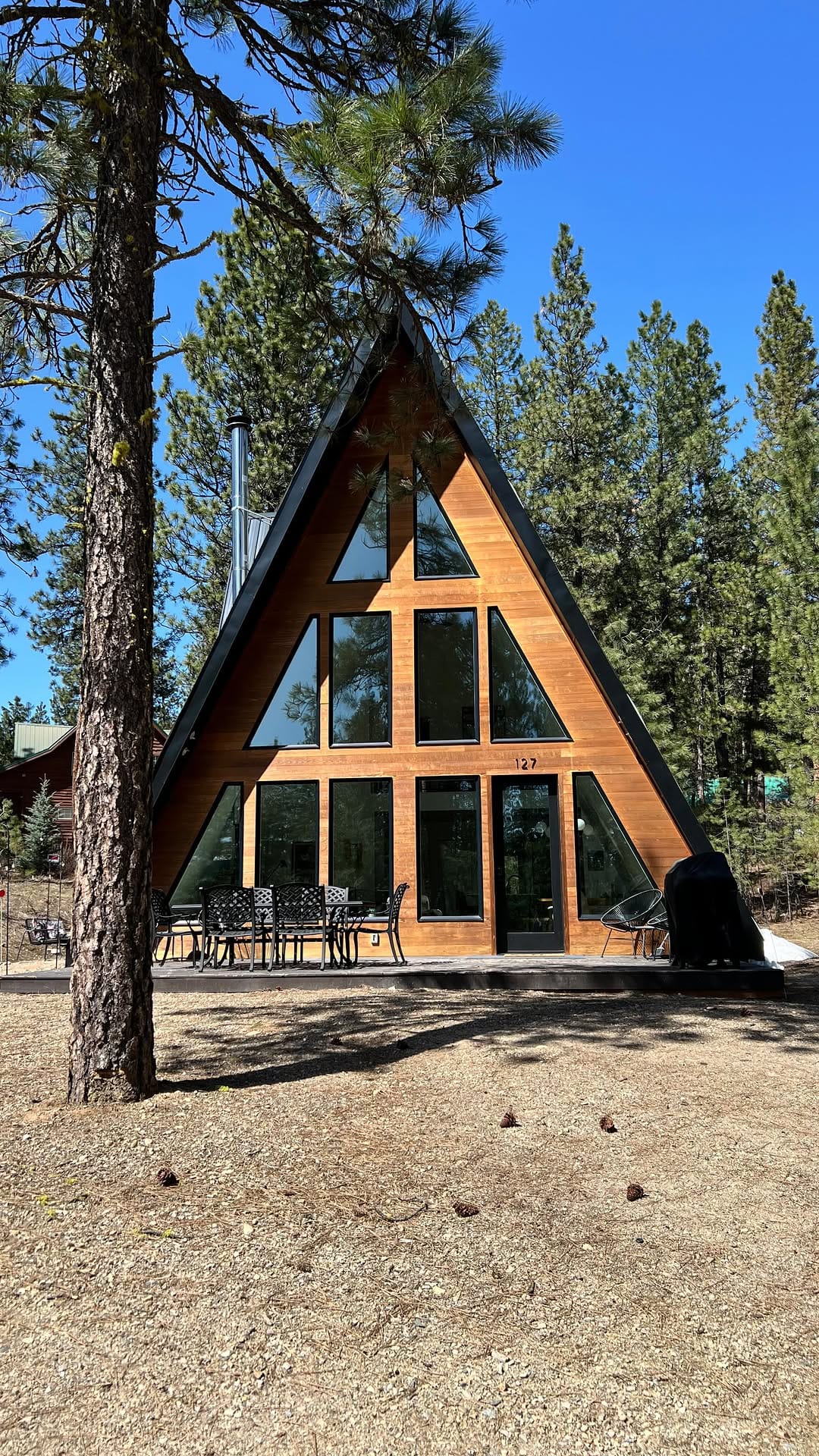Post 1 by Röra Haus //\\ Modern A-frame on Instagram (video)