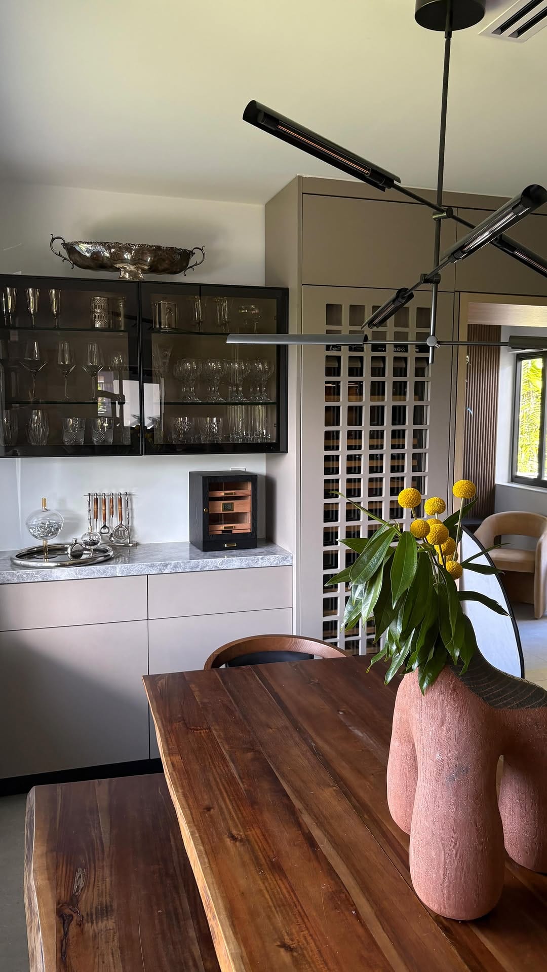 Post 2 by Raisa Imar Ortiz | Interior Designer on Instagram (video)