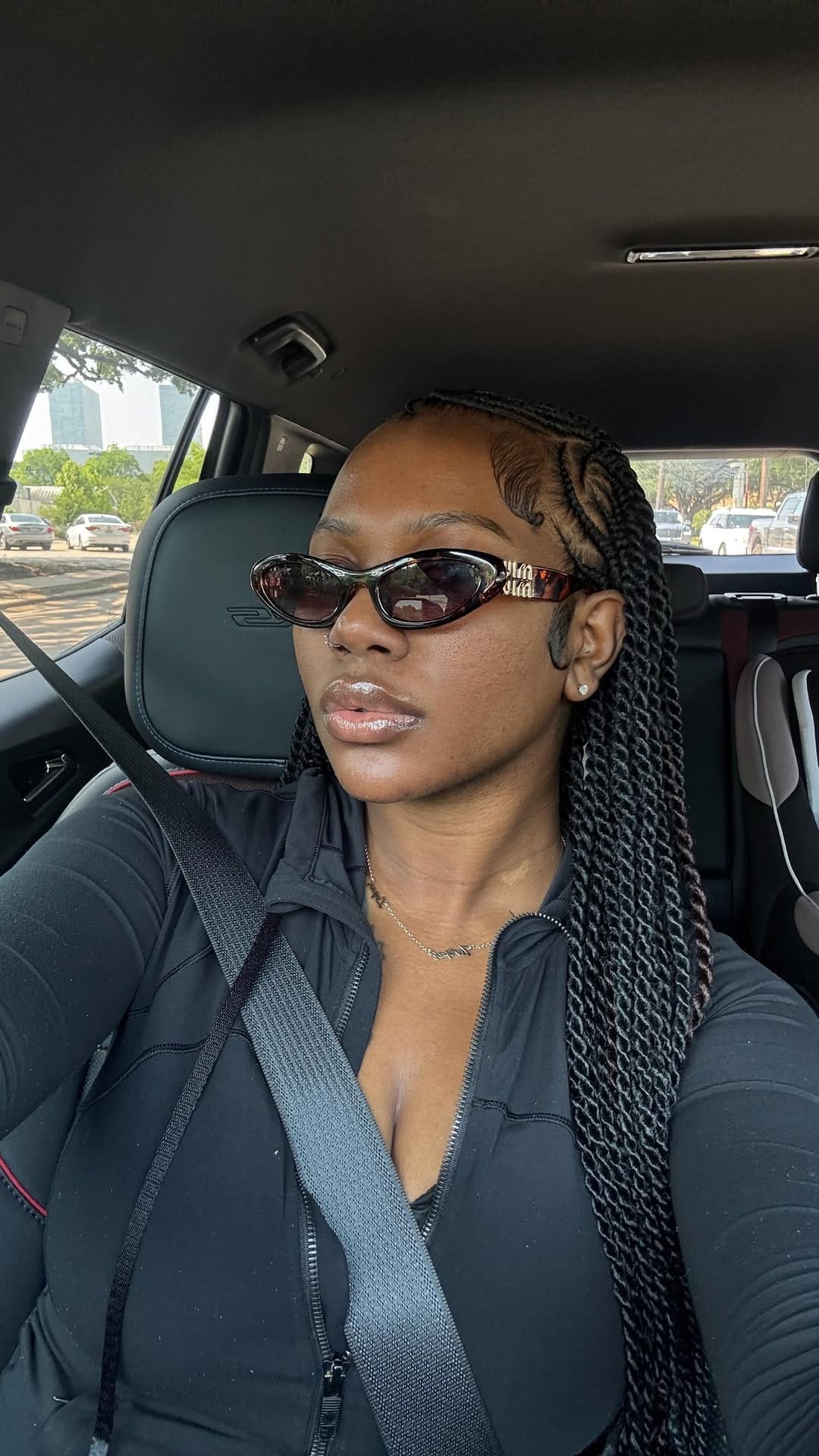 Post 9 by Prettisusu on Instagram (video)