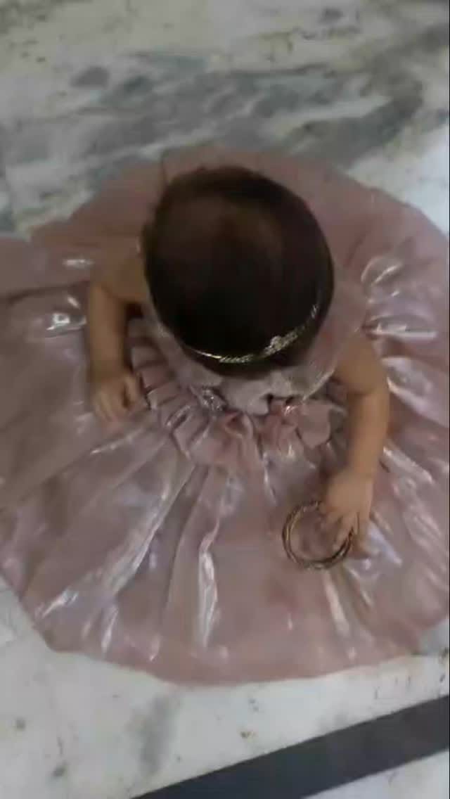 Post 4 by baby shakti on Instagram (video)