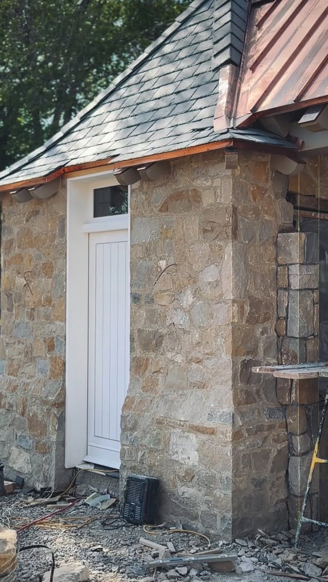 Post 2 by Steve Tiek on Instagram (video)