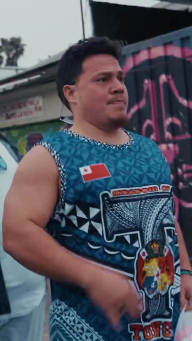 Post 4 by Kiti Tā Tatau _polynesian tattoo on Instagram (video)