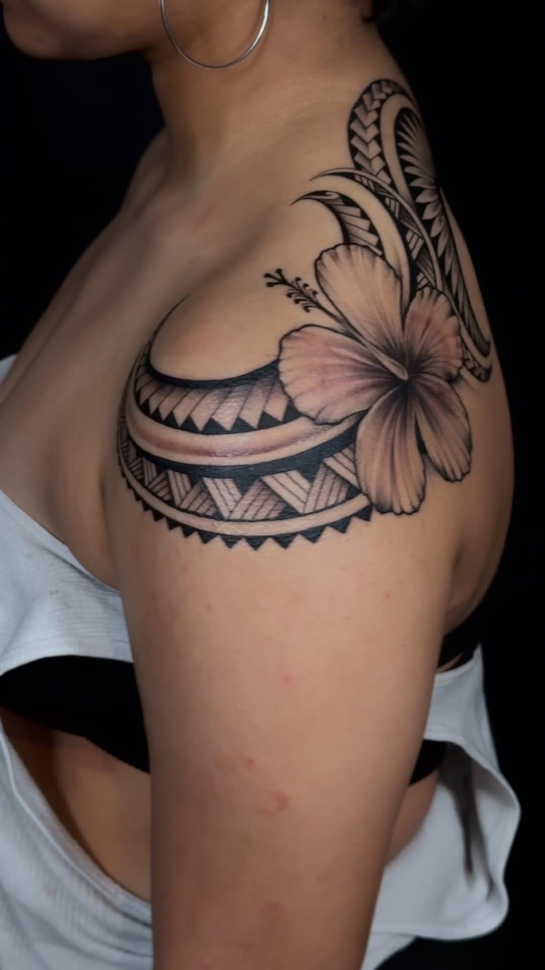 Post 7 by Kiti Tā Tatau _polynesian tattoo on Instagram (video)