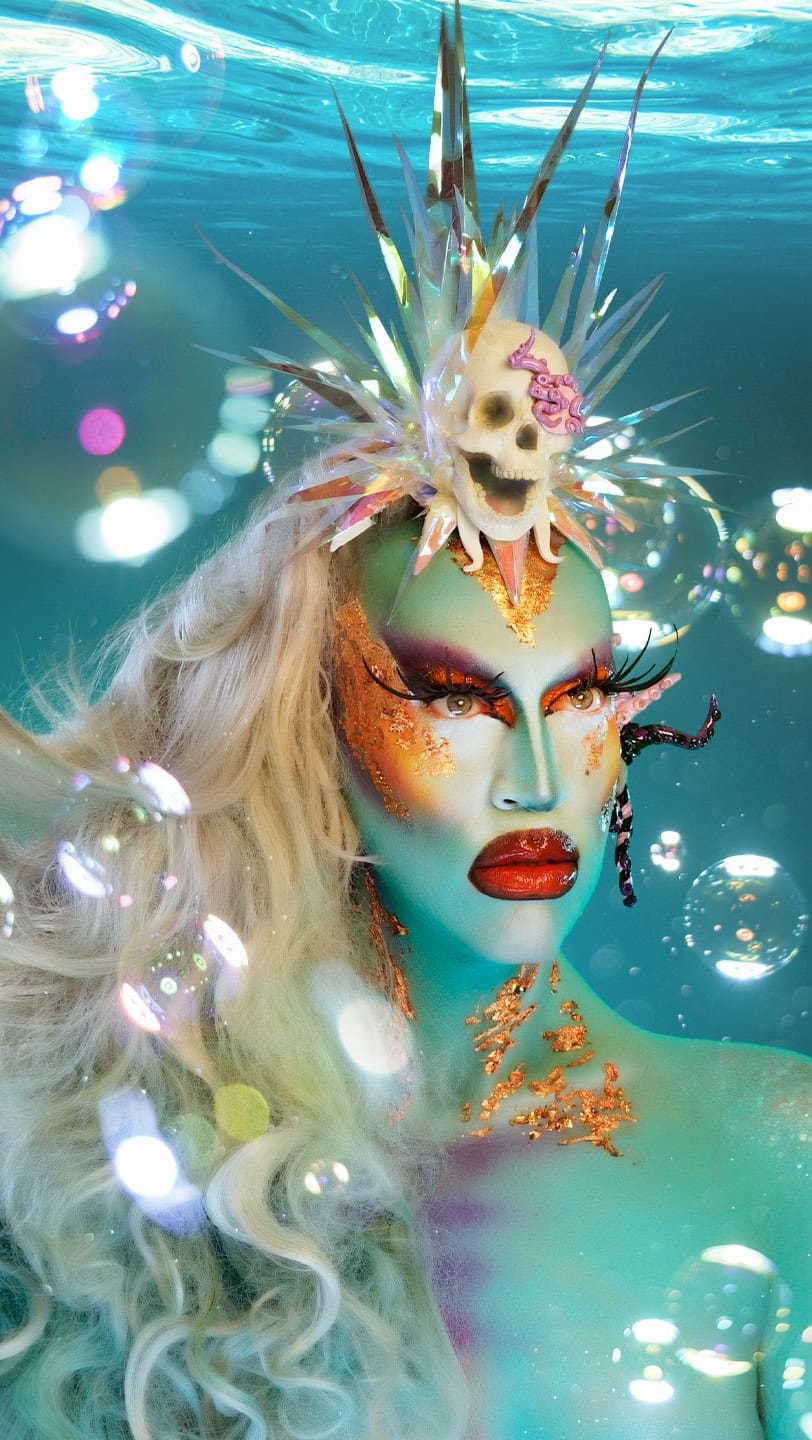 Post 1 by Acid Betty Cosmetics on Instagram (video)