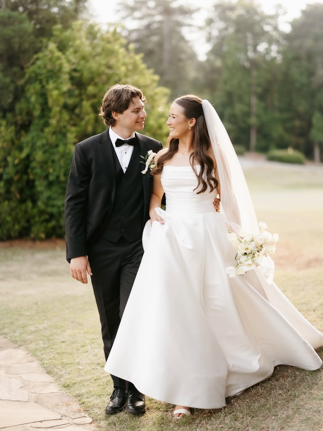 Post 2 by The Charming Details | Wedding Planner on Instagram (carousel)