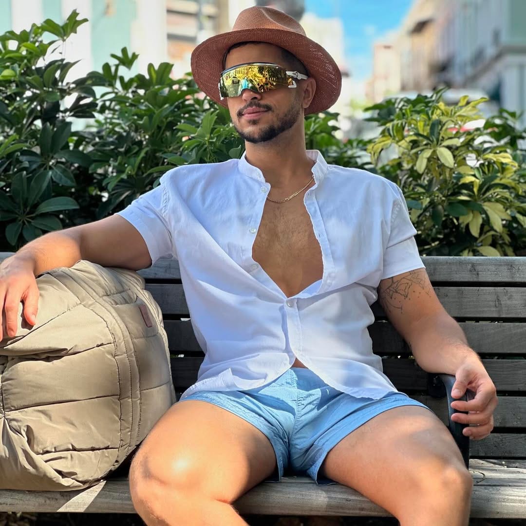 Post 10 by Carlos on Instagram (carousel)