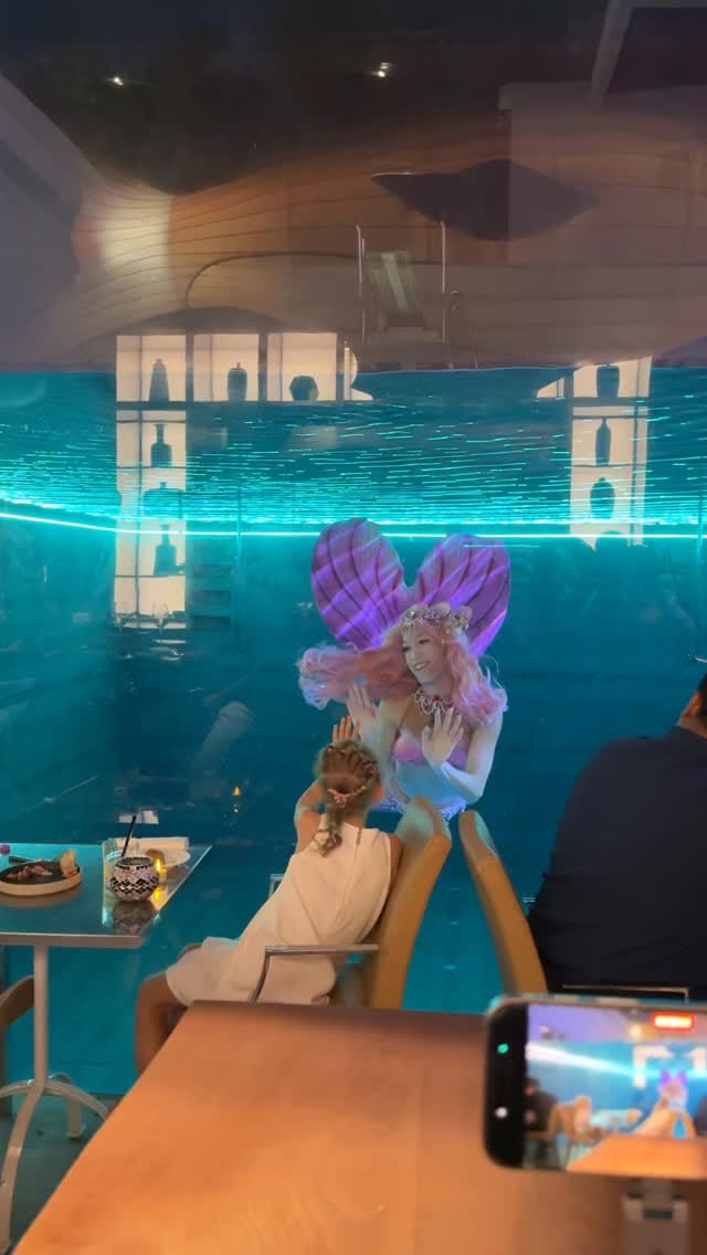 Post 8 by Mermaid Pixi on Instagram (video)