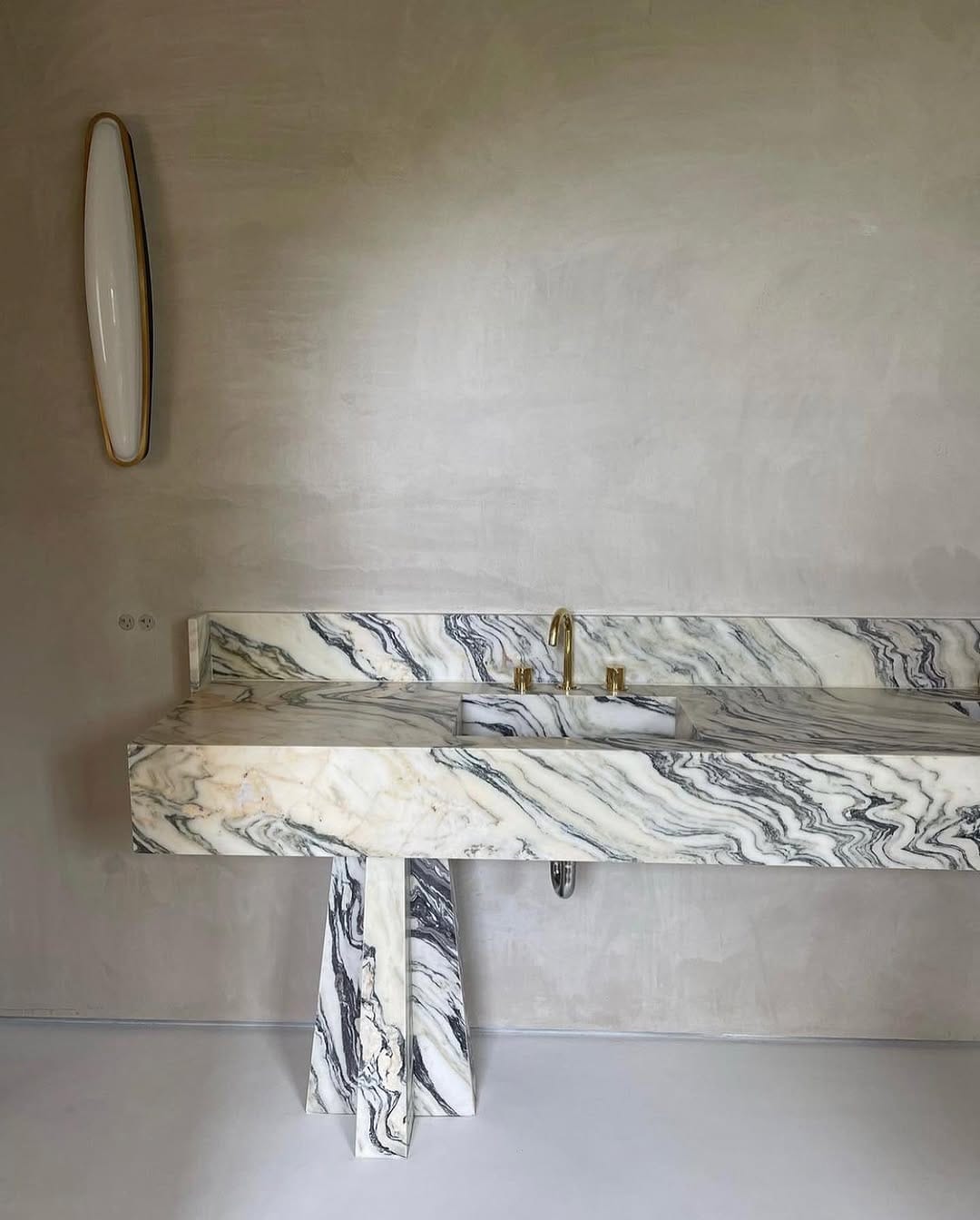 Post 6 by rebecca ahdoot interiors on Instagram (image)