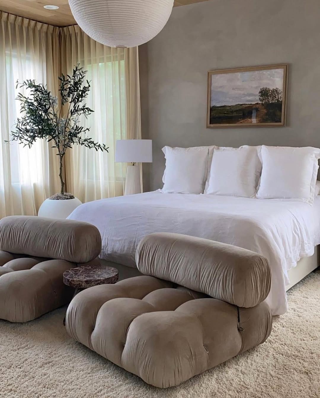 Post 10 by rebecca ahdoot interiors on Instagram (image)