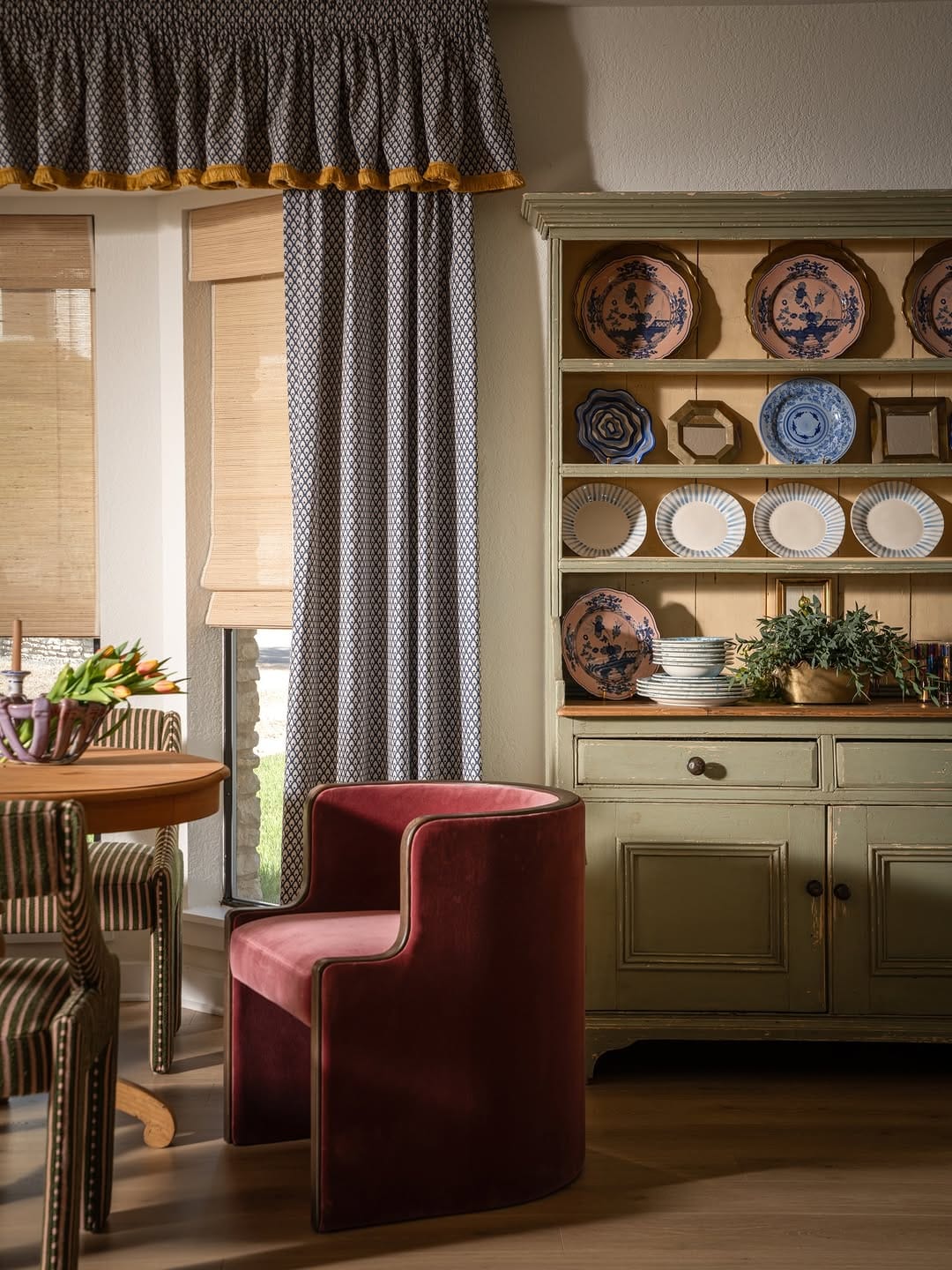 Post 5 by Farrington Lane • Interior Design from Austin on Instagram (carousel)