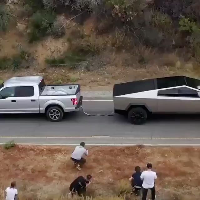 Post 8 by 🅥🅘🅟 ✘ 𝗢𝗻 𝗪𝗵𝗲𝗲𝗹𝘀 🏎🚘🛥✈🎿🛵 on Instagram (video)