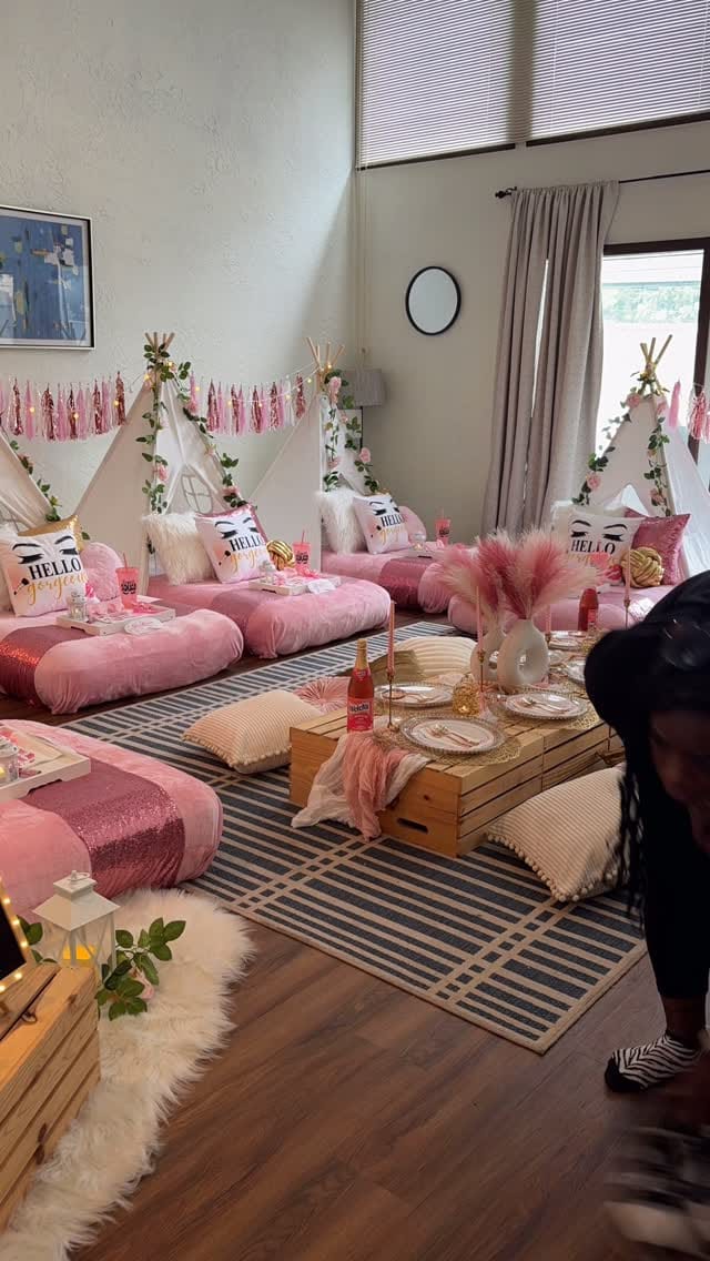 Post 10 by Unforgettable Events | Luxury Sleepover Parties | Luxury Picnics on Instagram (video)