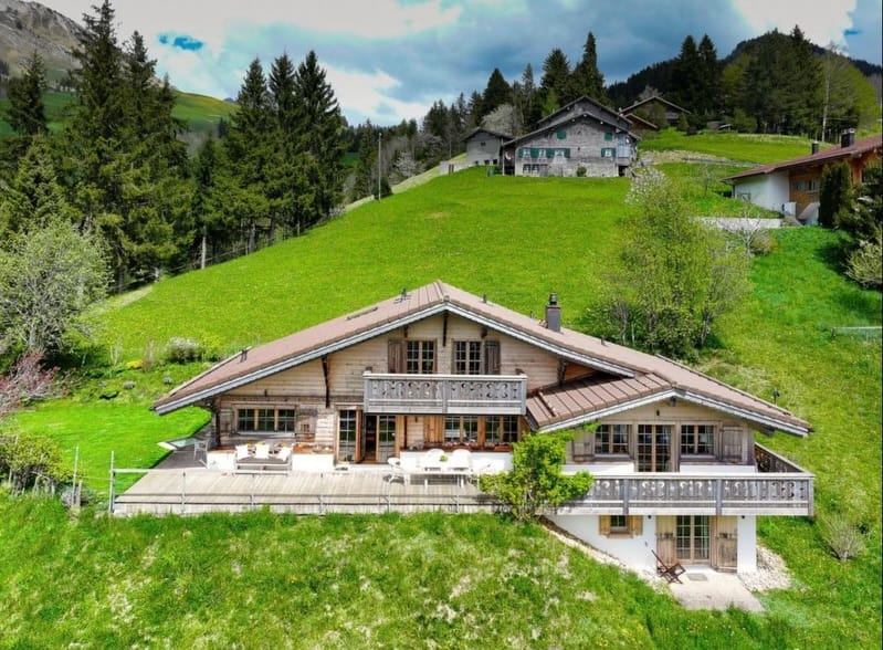 Post 8 by Oliver Hamilton | Real Estate on Instagram (carousel)