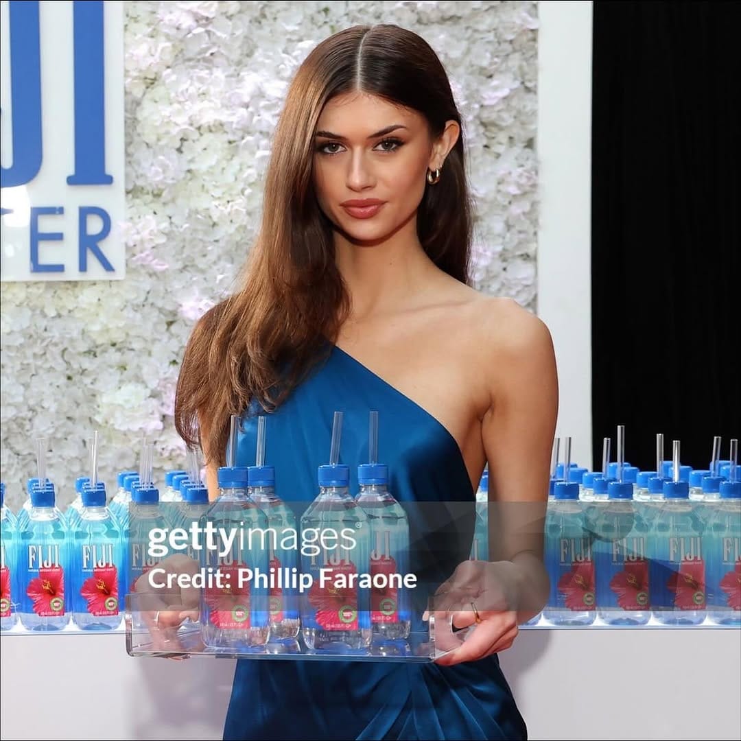 Post 8 by RUNWAY WAITERS Event Staffing Agency on Instagram (carousel)