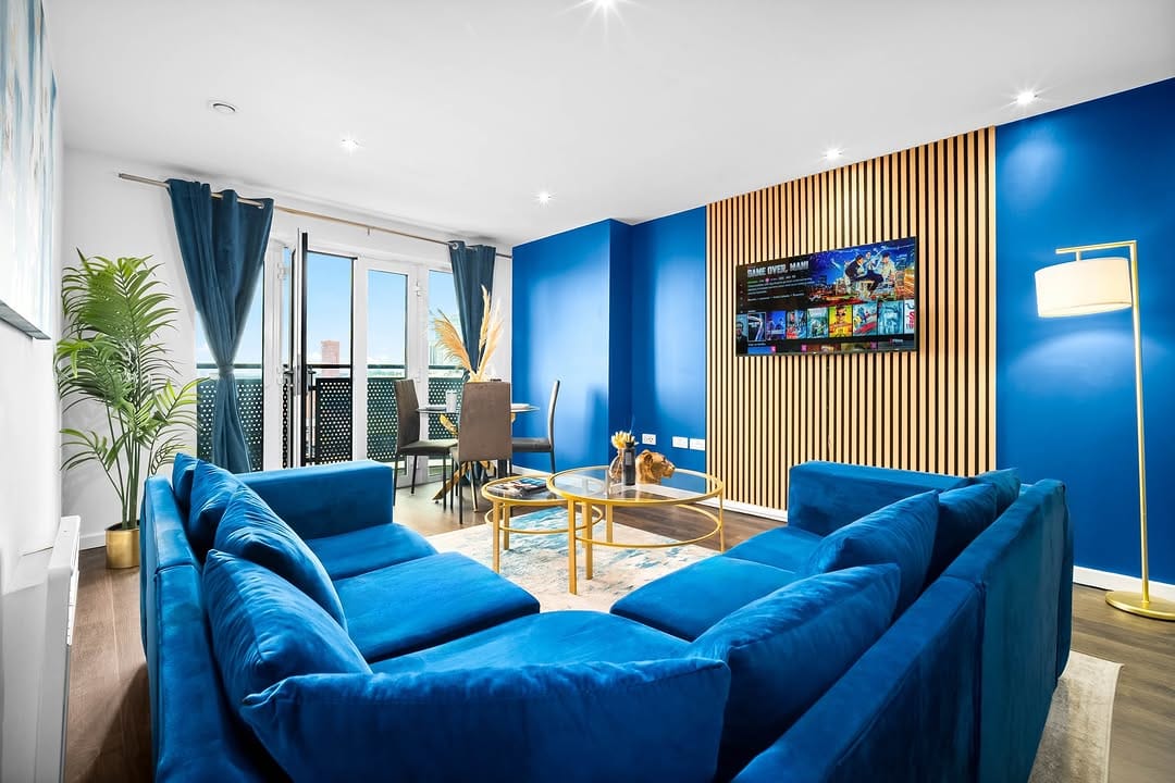 Post 2 by Haus Birmingham - Short Stays for Business & Leisure *Superhost* on Instagram (carousel)