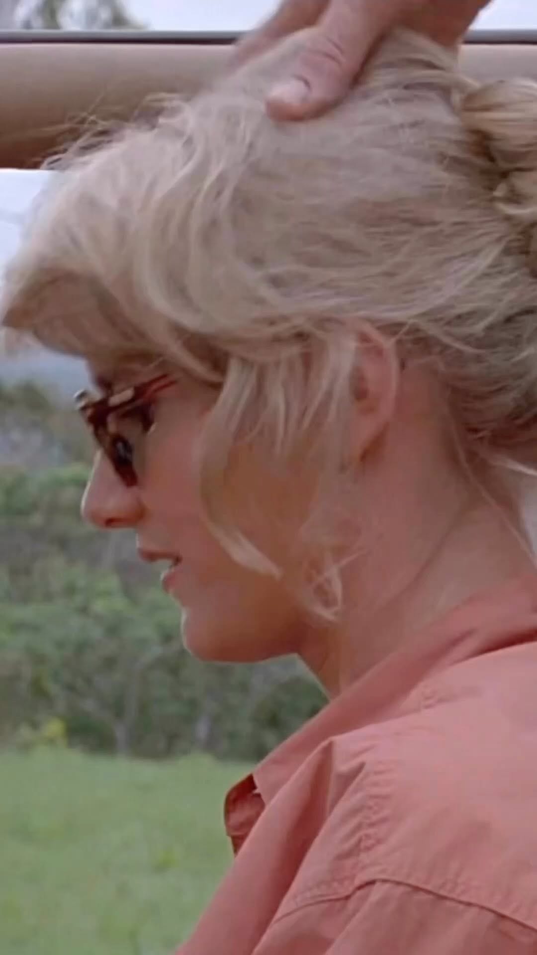 Post 9 by Z on Instagram (video)