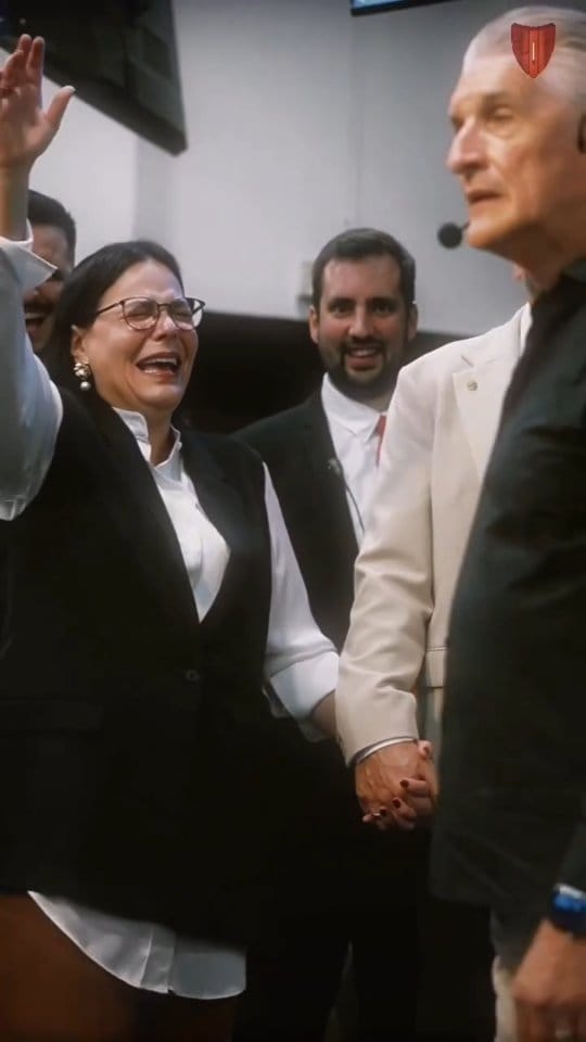 Post 3 by IGREJA ZOE PORTUGAL on Instagram (video)
