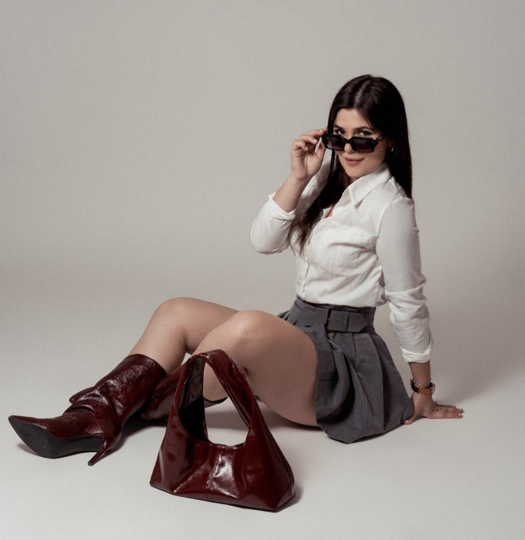 Post 2 by Isabella Cisneros on Instagram (image)