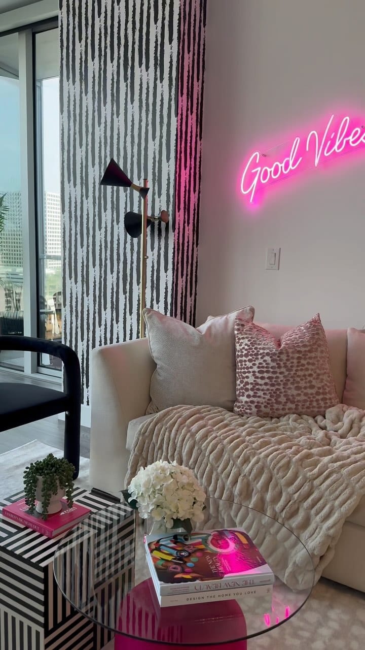 Post 10 by Shatesha | Interior Designer on Instagram (video)