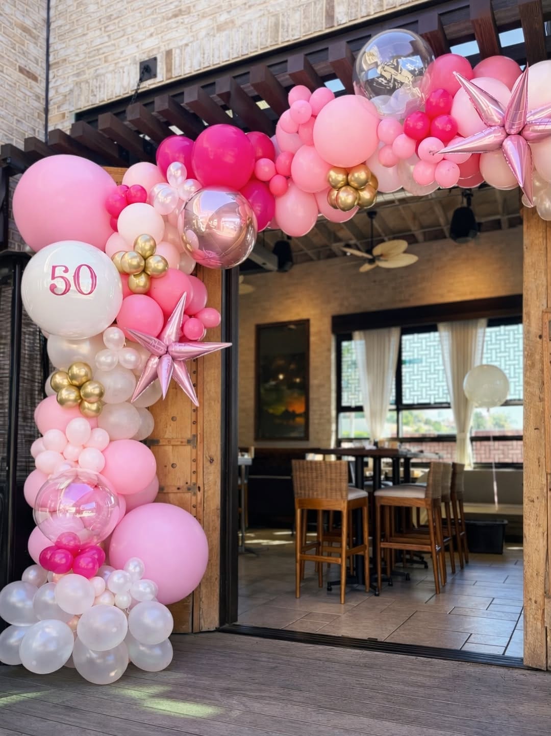Post 9 by The Balloon Box on Instagram (image)
