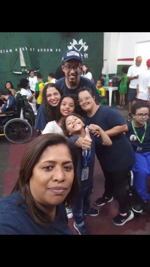 Post 3 by Bloco do Fico on Instagram (video)