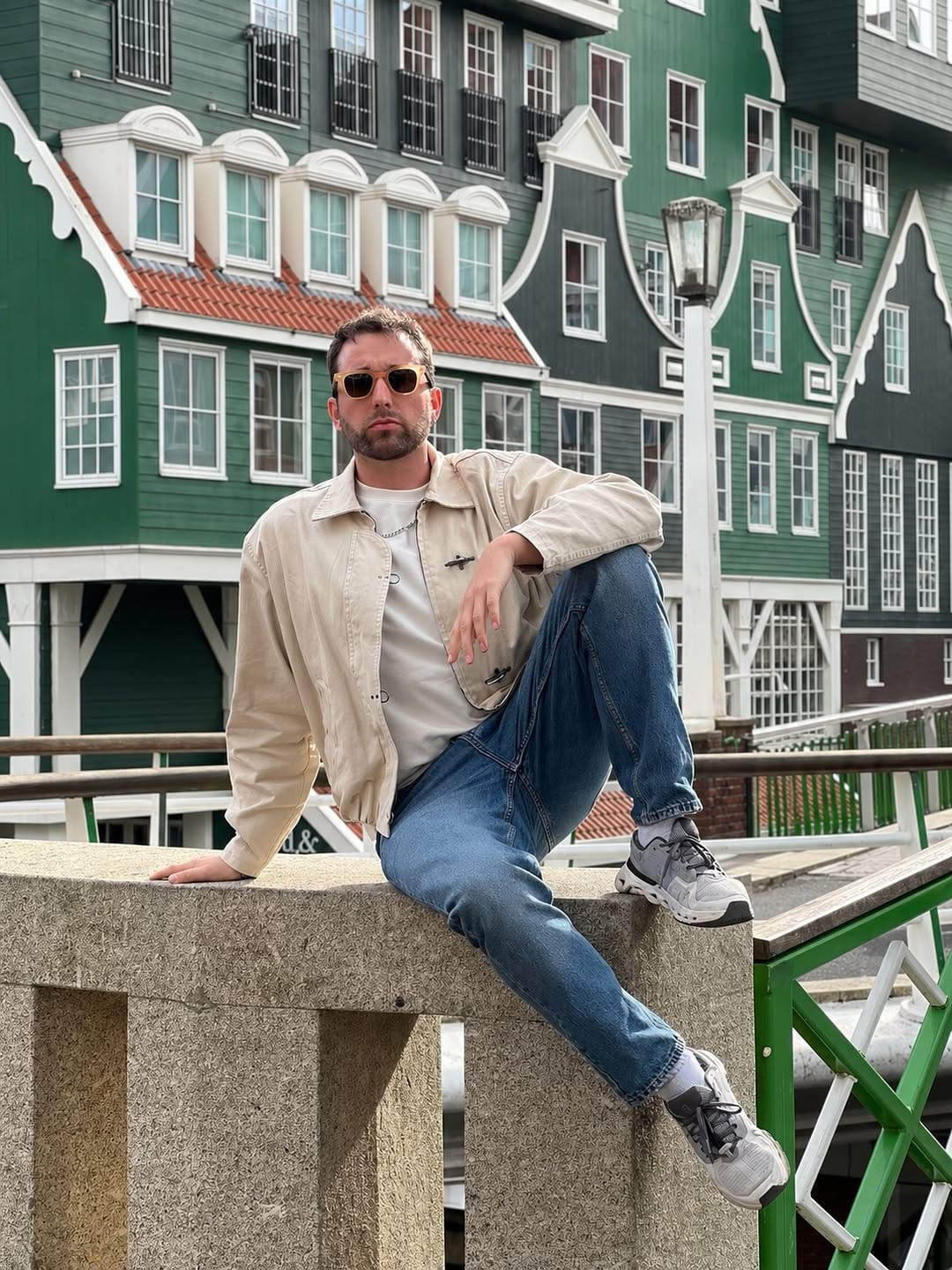 Post 9 by Tiago Rufino on Instagram (carousel)