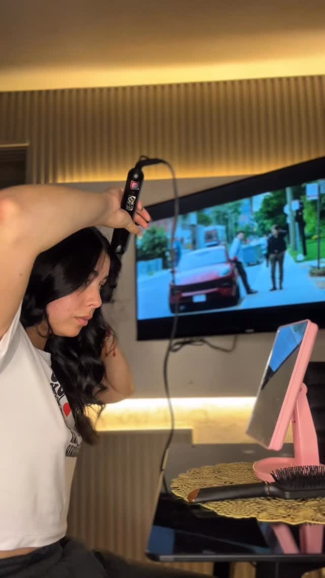 Post 4 by Lu jimenez-Beauty blogger on Instagram (video)