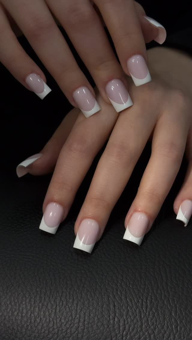Post 2 by The Nail Getaway on Instagram (video)
