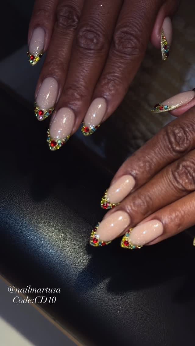 Post 6 by The Nail Getaway on Instagram (video)