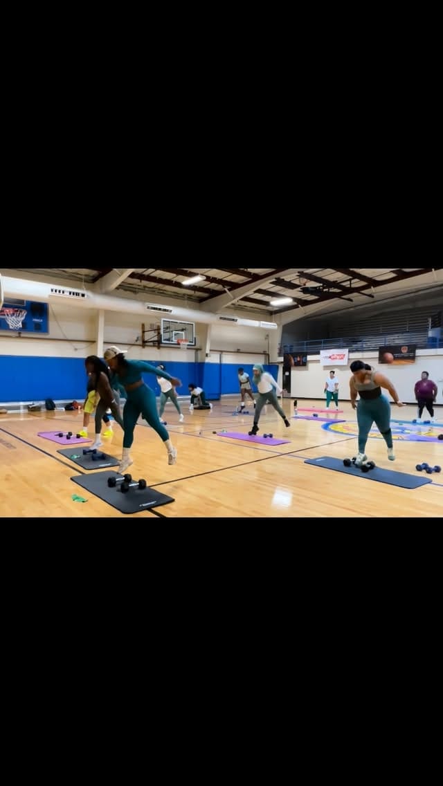 Post 1 by 5 FOOT GIANT🏋🏾‍♀️💪🏾 on Instagram (video)