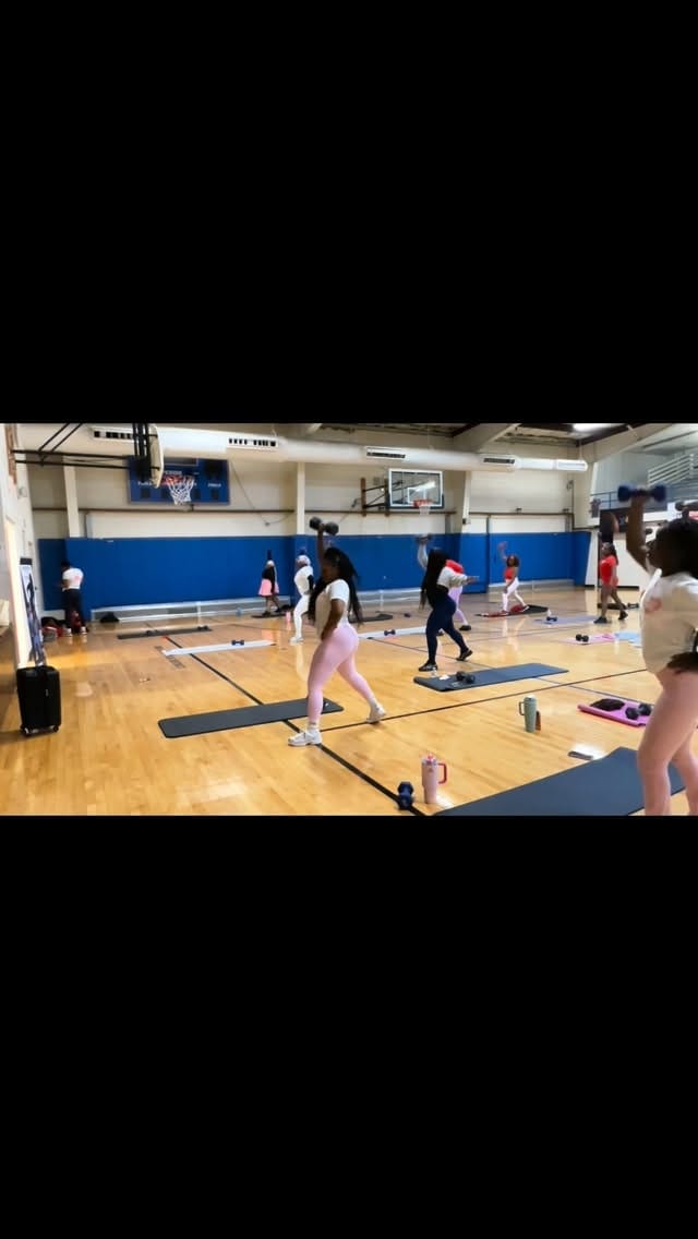 Post 7 by 5 FOOT GIANT🏋🏾‍♀️💪🏾 on Instagram (video)