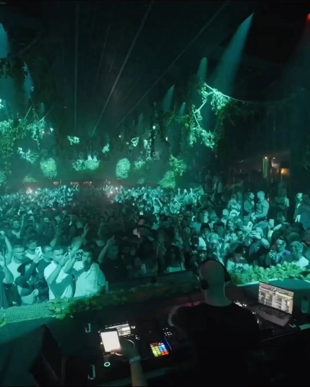 Post 10 by Erick Cruz on Instagram (video)