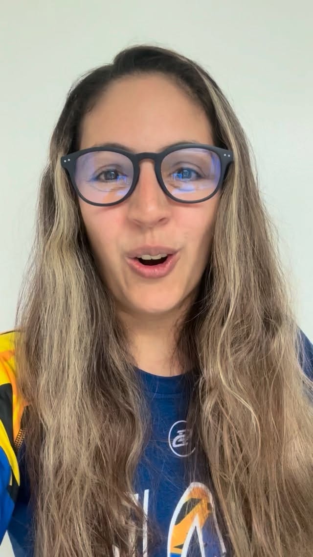 Post 4 by Daniela Padrón | Violinist on Instagram (video)