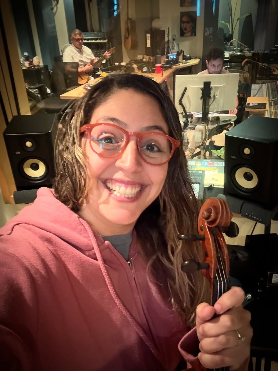 Post 2 by Daniela Padrón | Violinist on Instagram (carousel)