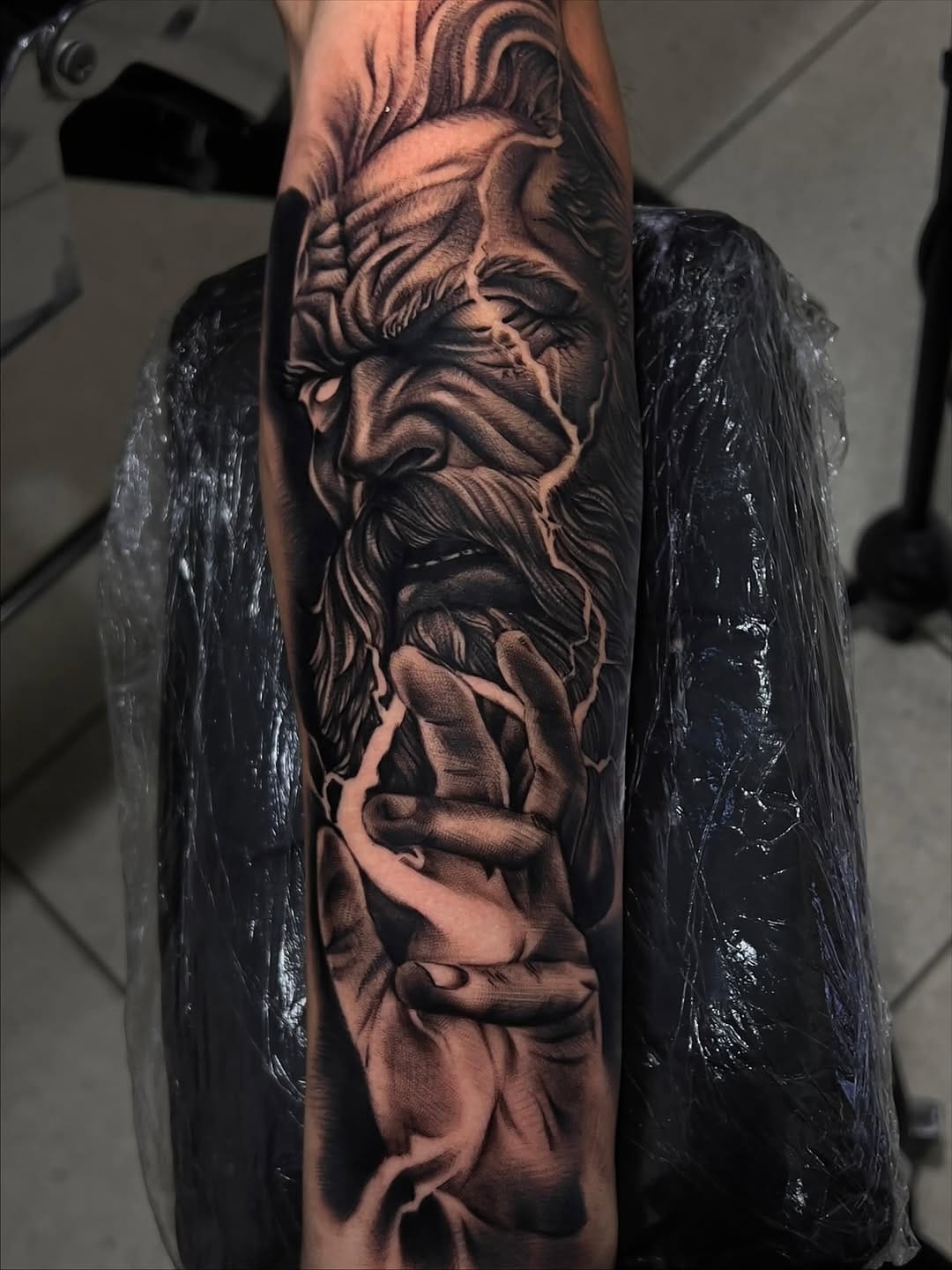 Post 9 by Sergio Vera - Tattoo Artist on Instagram (carousel)