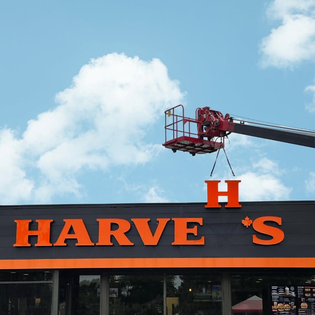 Post 8 by Harvey’s on Instagram (image)