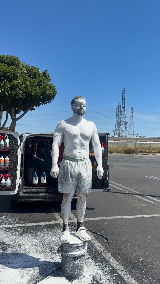 Post 3 by ʙᴏʏᴅᴇᴛᴀɪʟꜱꜱ on Instagram (video)