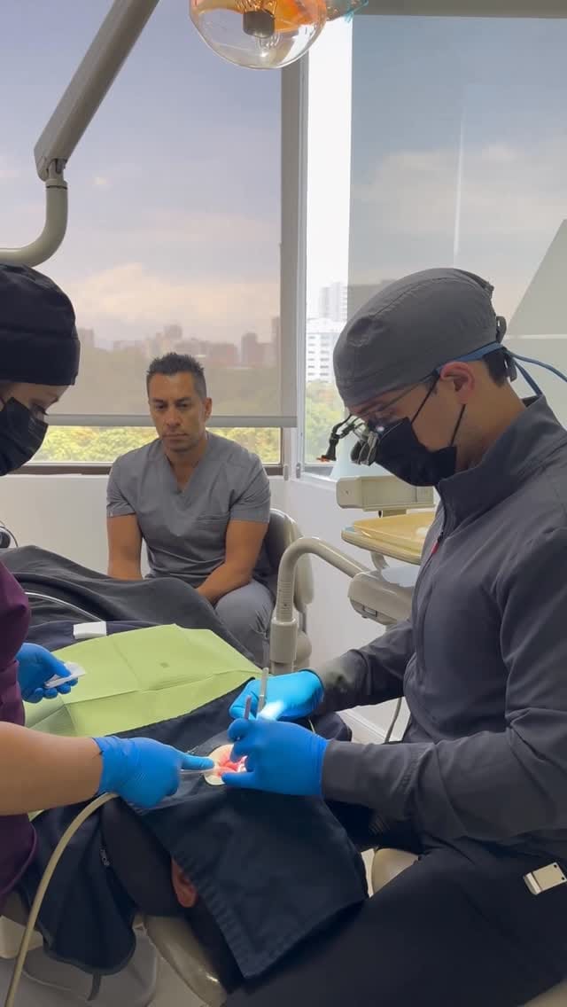 Post 4 by Dr. Mario Espósito | Diseño de Sonrisa Bellissima on Instagram (video)
