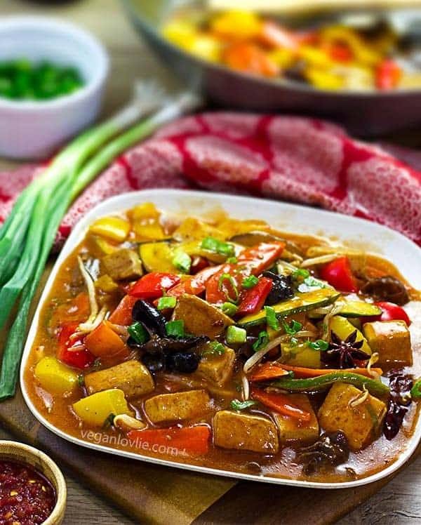 Post 9 by Teenuja & Kevin | Vegan Recipes on Instagram (image)