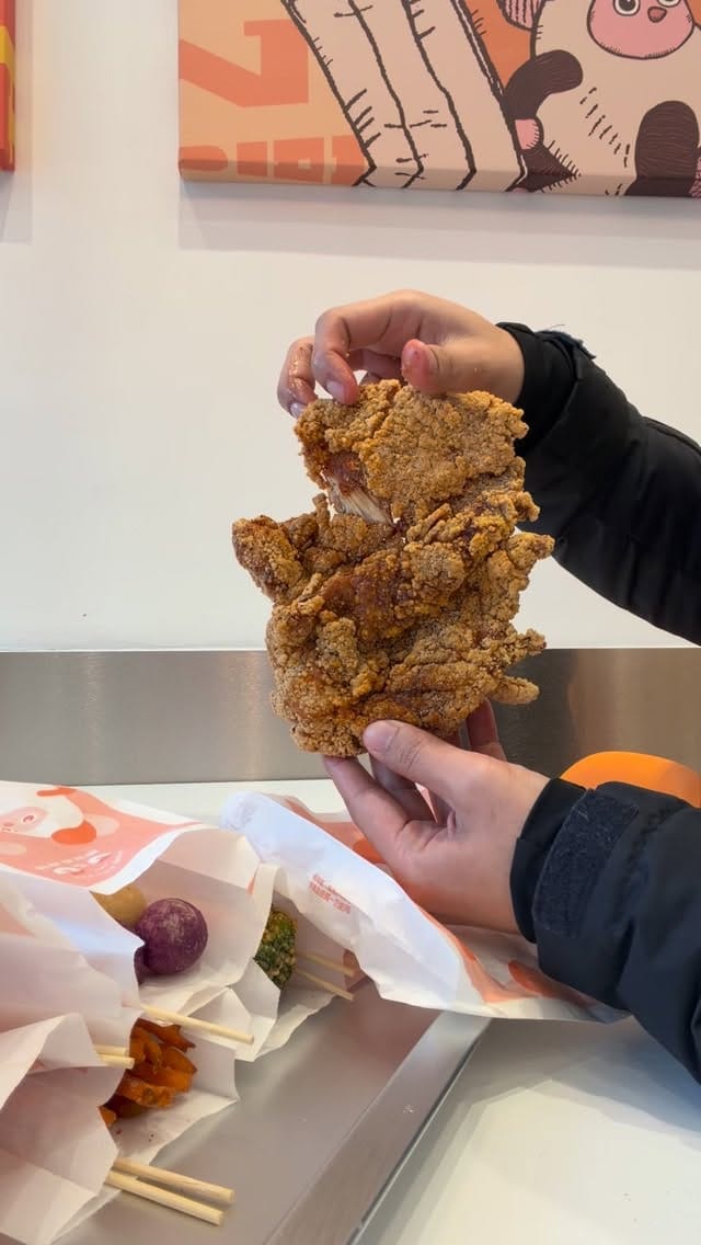 Post 6 by J&G Fried Chicken Canada繼光香香雞 on Instagram (video)