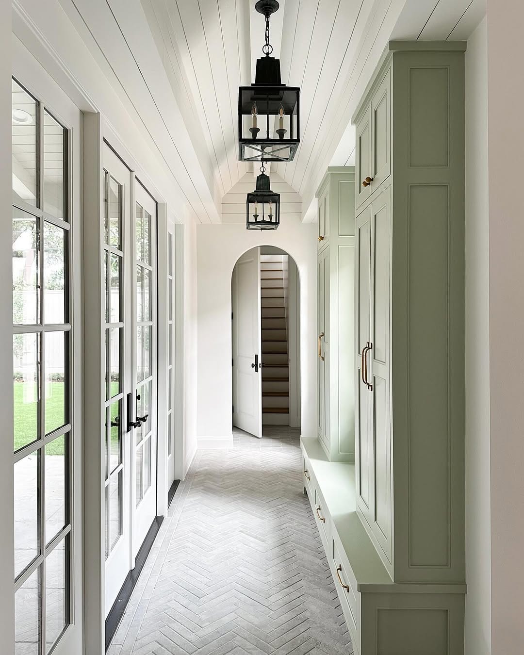 Post 4 by Susie Maddox Interiors on Instagram (carousel)