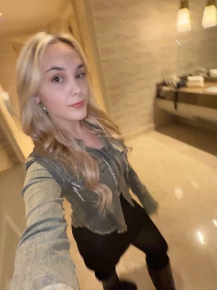 Post 6 by liv on Instagram (carousel)