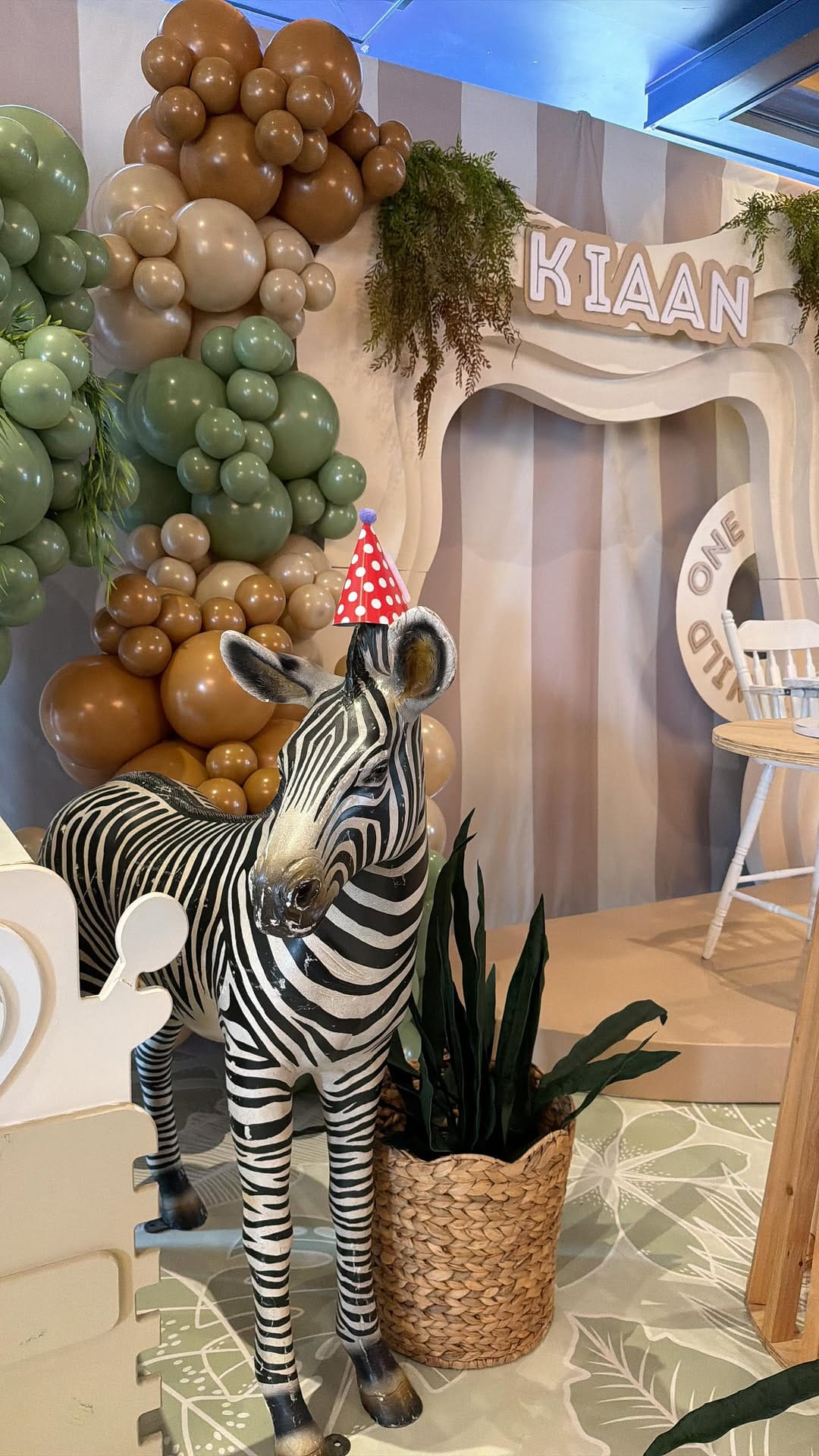 Post 8 by Balloons N Ribbons | Event Planner on Instagram (video)