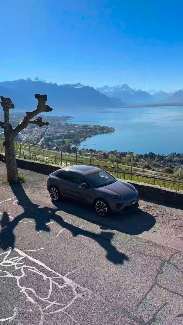 Post 3 by Centre Porsche Lausanne on Instagram (video)