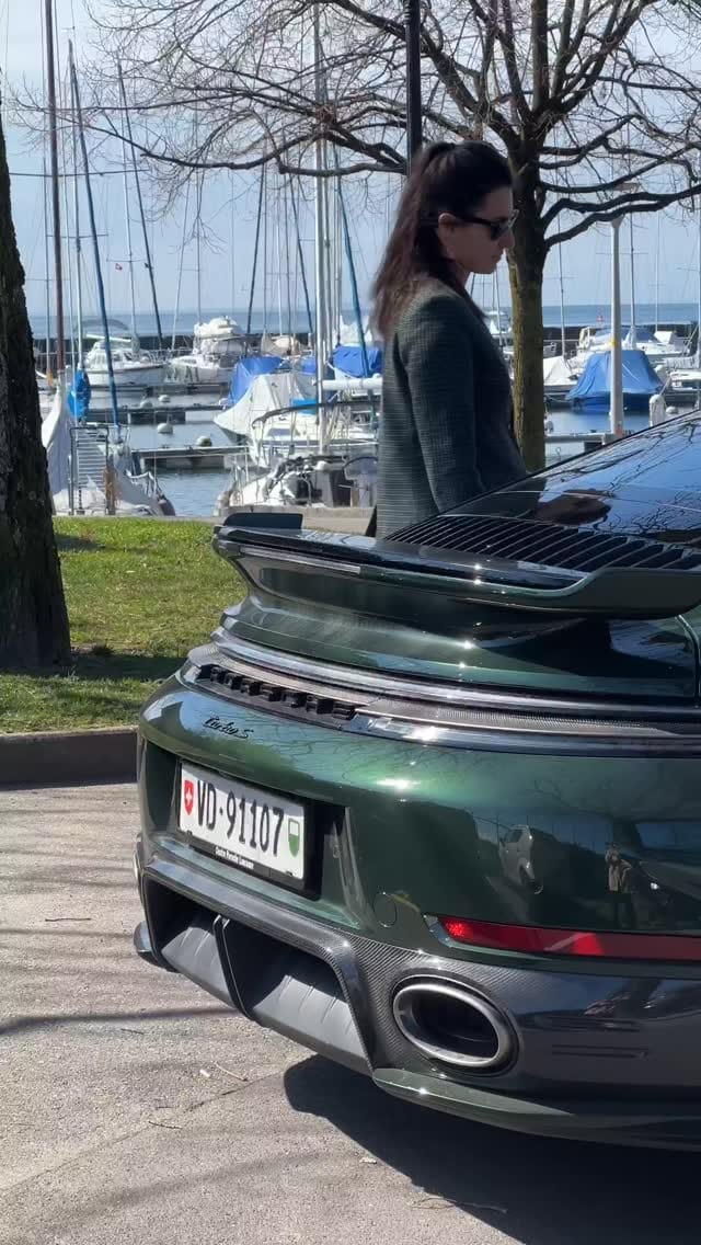 Post 6 by Centre Porsche Lausanne on Instagram (video)