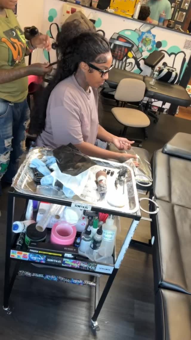 Post 6 by Tan Simmons on Instagram (video)