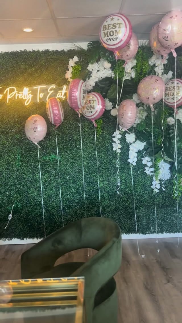 Post 3 by Tan Simmons on Instagram (video)