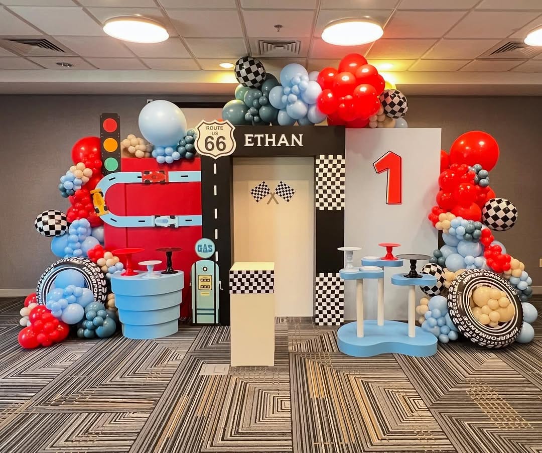 Post 8 by Balloon Decoration | Party Rental Shop | Event Planner on Instagram (image)