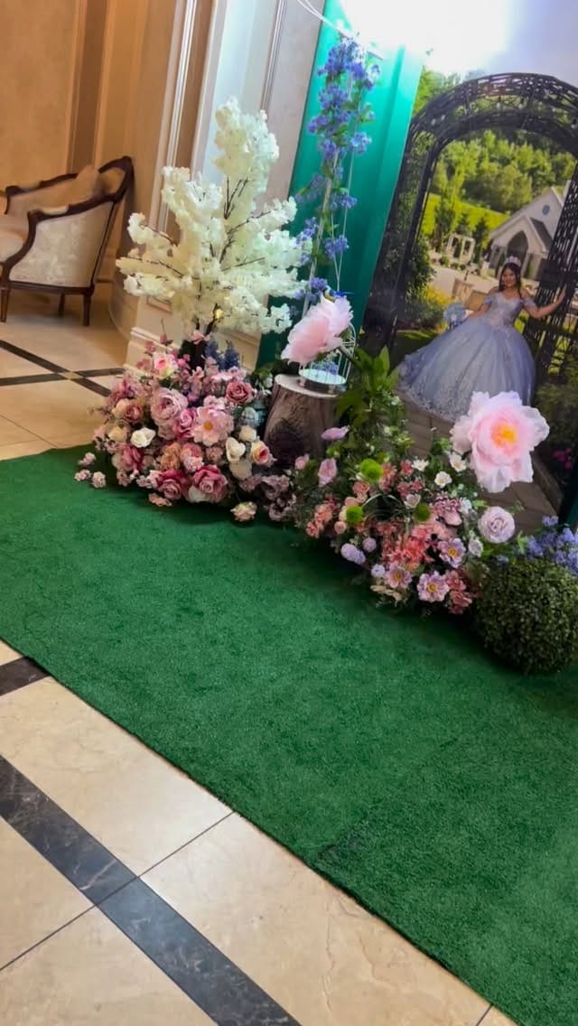 Post 2 by Balloon Decoration | Party Rental Shop | Event Planner on Instagram (video)